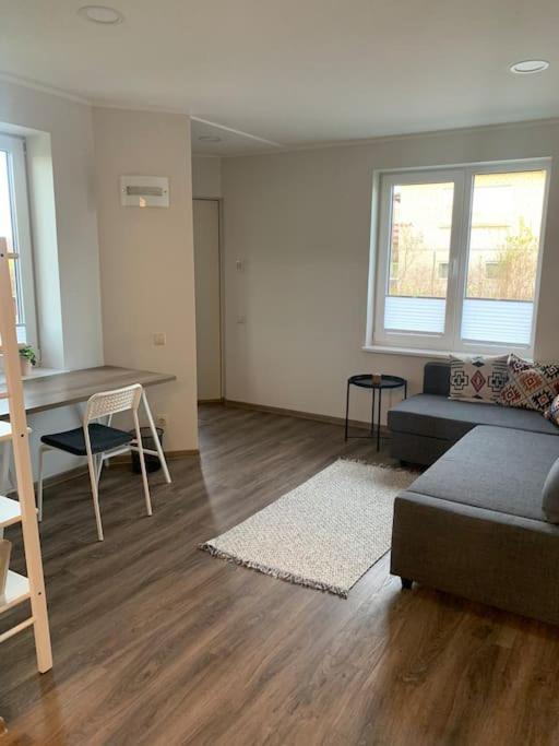 Cozy Apartment In Karmėlava Dış mekan fotoğraf